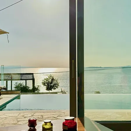 Smile With Private Pool By Dadovillas Villa Mparmpati