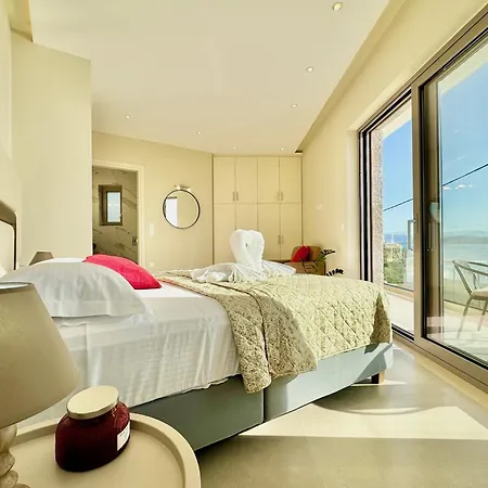 Smile With Private Pool By Dadovillas Mparmpati