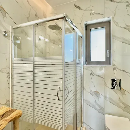 Smile With Private Pool By Dadovillas * Mparmpati