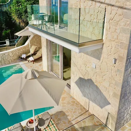 Smile With Private Pool By Dadovillas Mparmpati